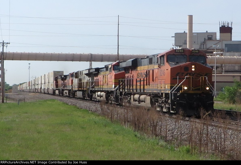 BNSF 8246 West